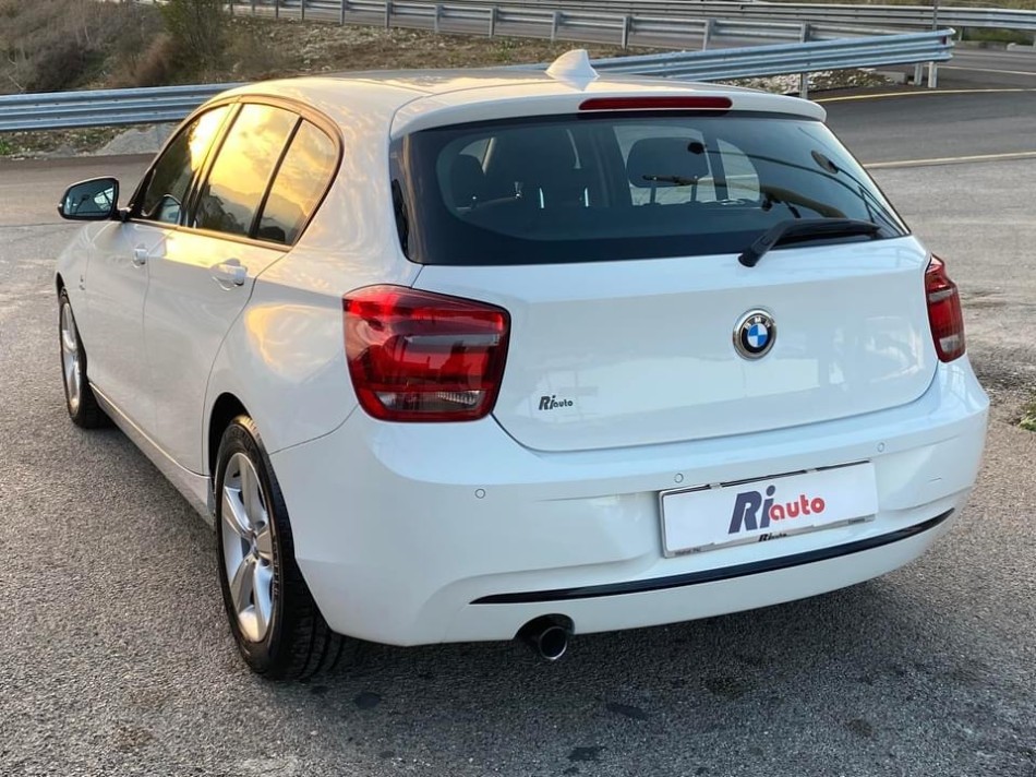 Bmw 116 d  116cv. 5porte  Sport 2013 