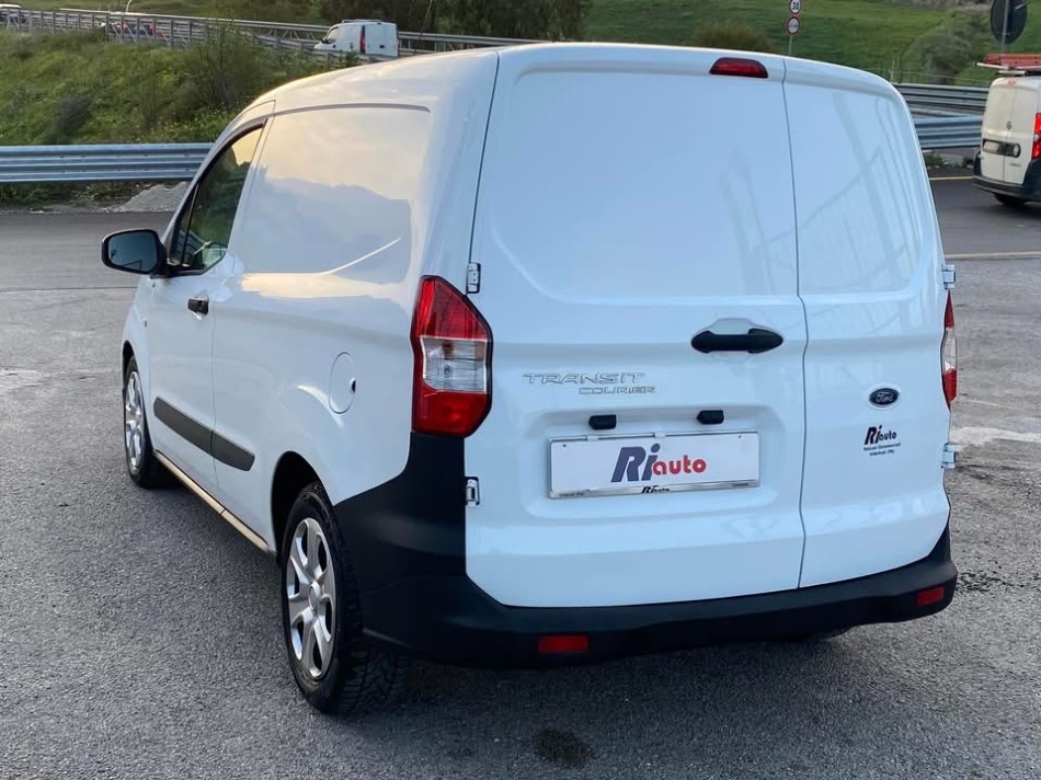 Ford Transit Courier 1.5 tdci   2018 